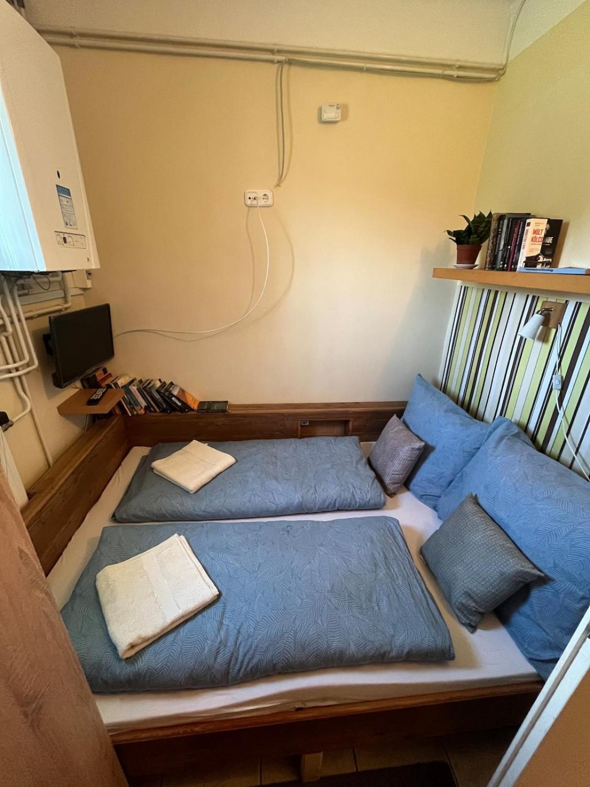Tejfeles Vendeghaz Apartment Porva Ngoại thất bức ảnh