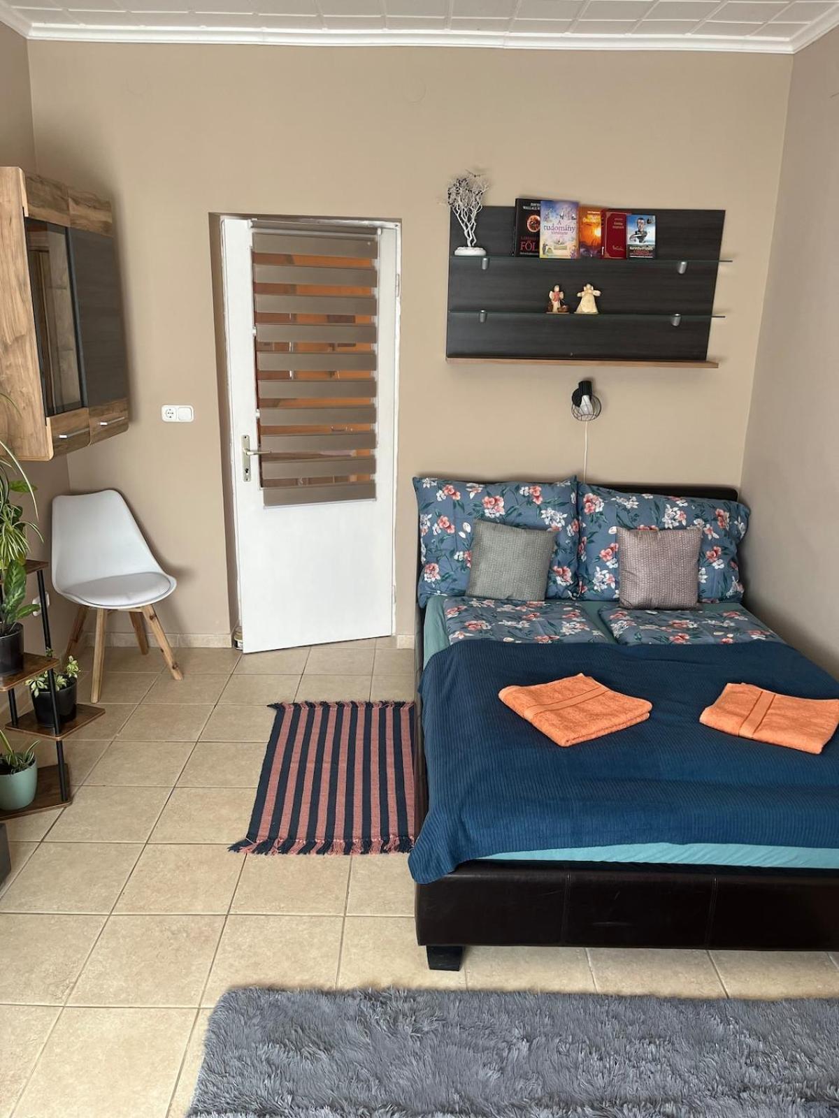 Tejfeles Vendeghaz Apartment Porva Ngoại thất bức ảnh