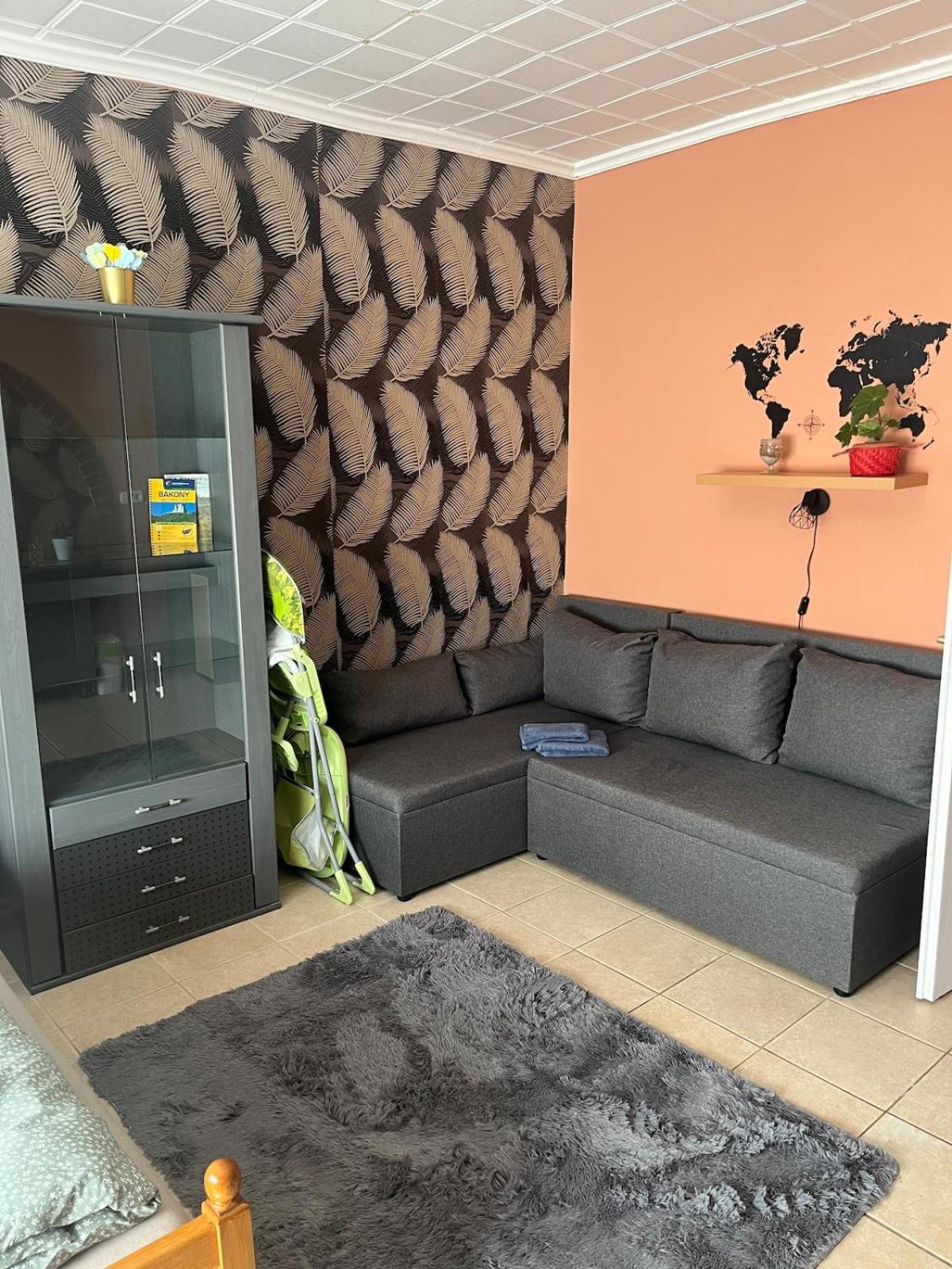 Tejfeles Vendeghaz Apartment Porva Ngoại thất bức ảnh