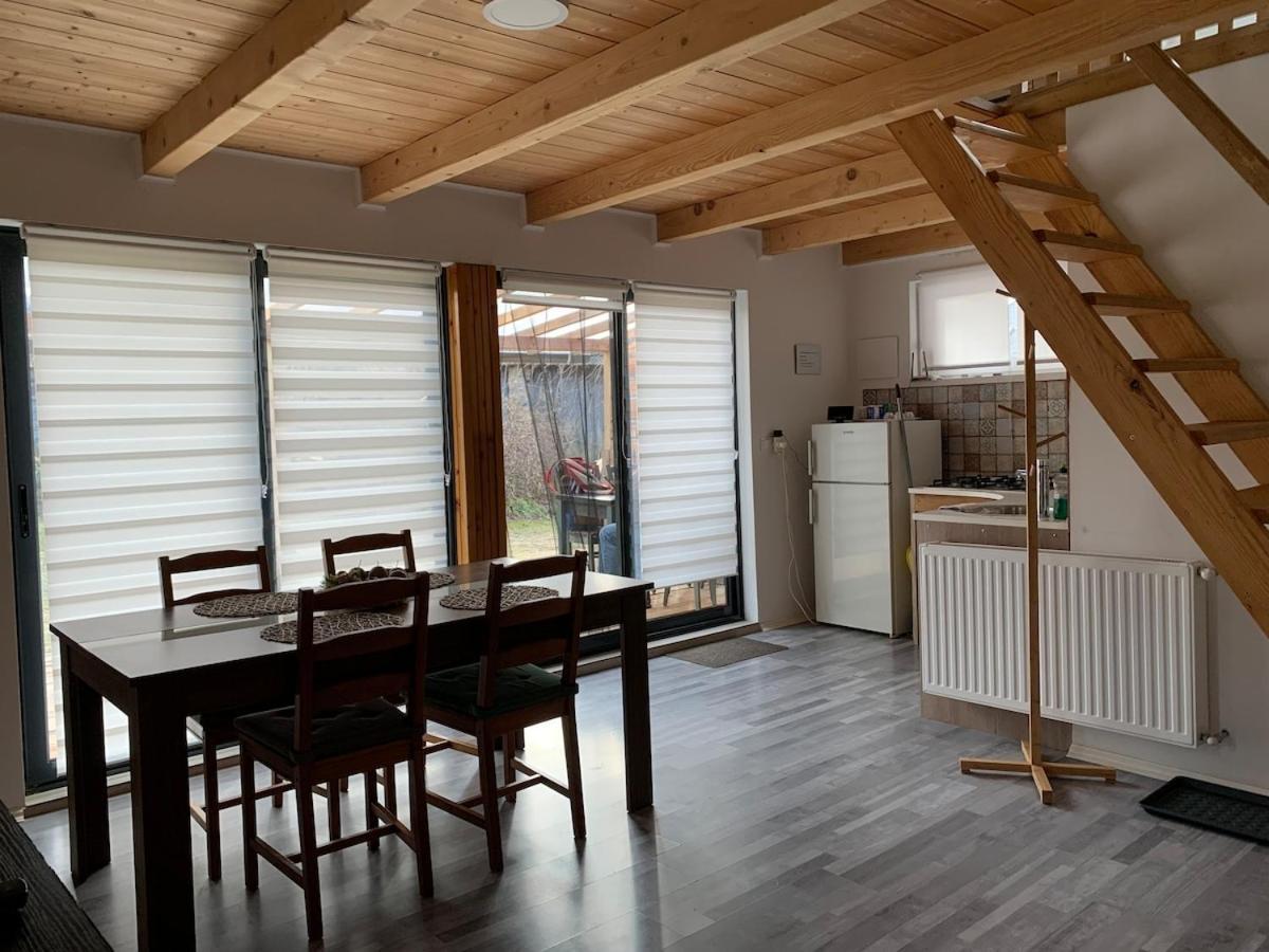 Tejfeles Vendeghaz Apartment Porva Ngoại thất bức ảnh