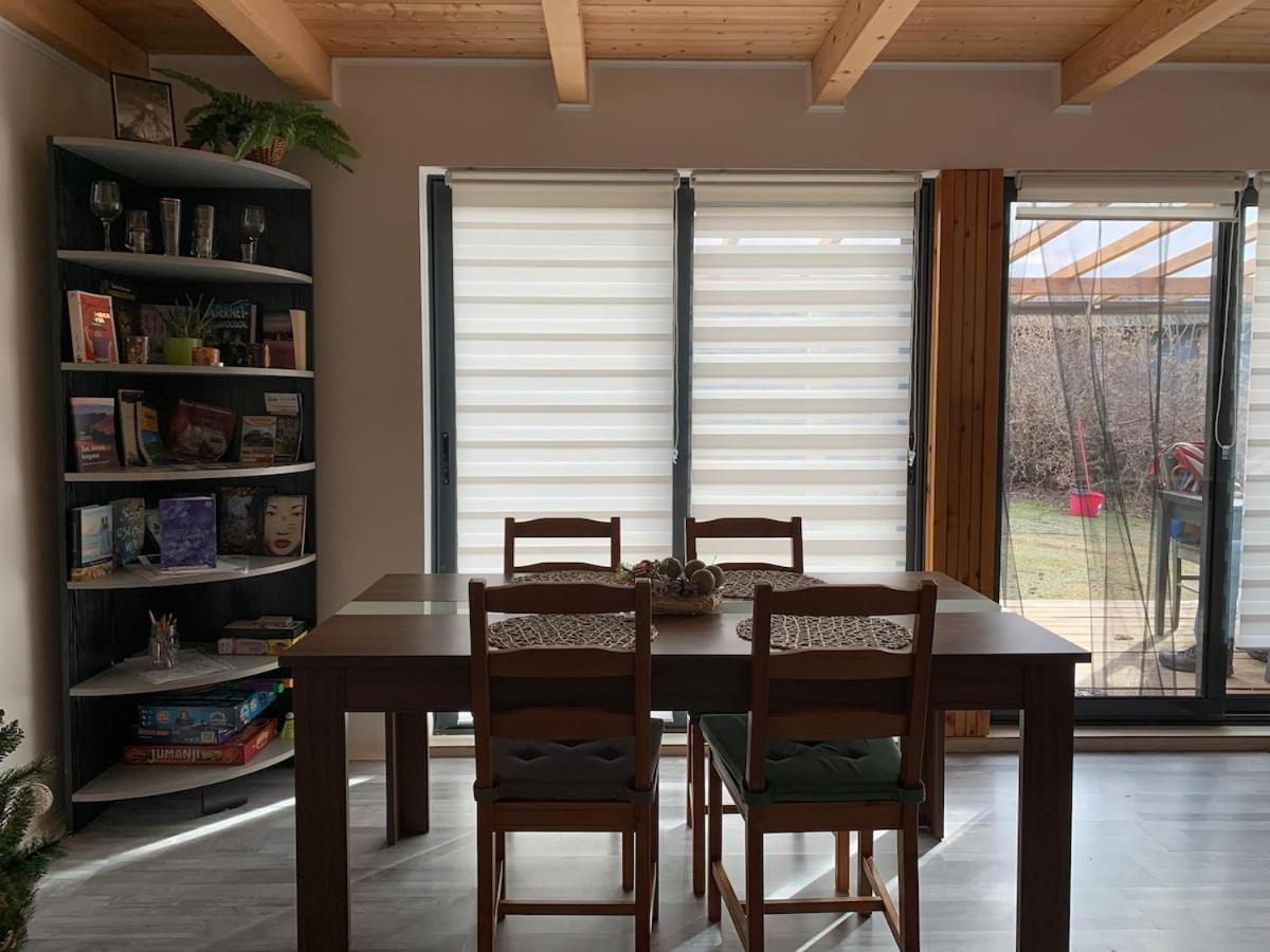 Tejfeles Vendeghaz Apartment Porva Ngoại thất bức ảnh