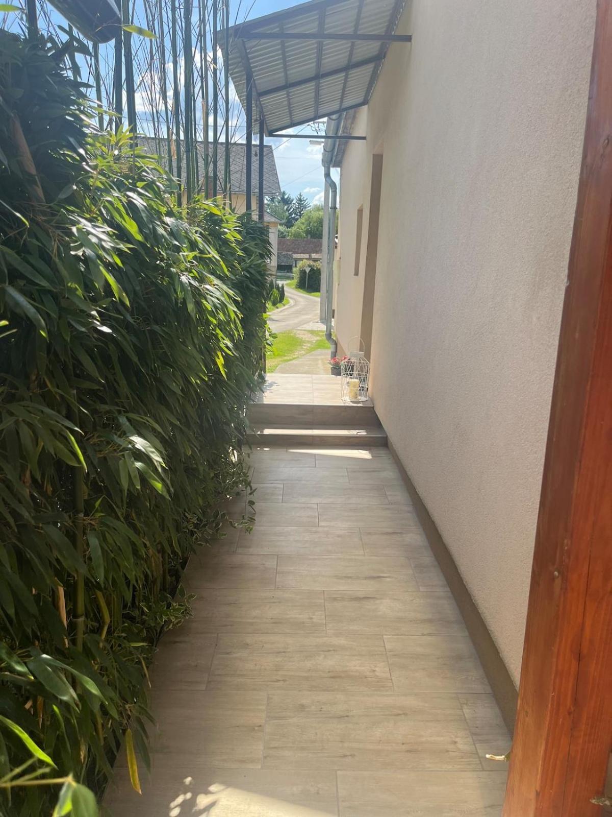 Tejfeles Vendeghaz Apartment Porva Ngoại thất bức ảnh